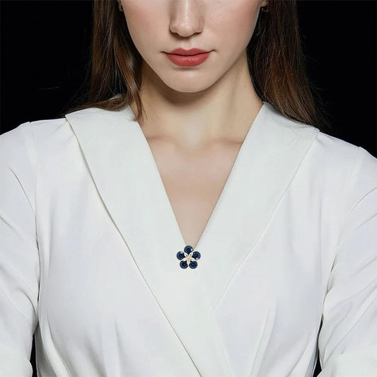 EMEGCY Blue Crystal Flower Brooch for Women Gold Plated Flower Lapel Pin Jewelry Gift for Mom Wife