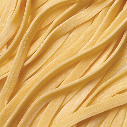 Philips Kitchen Appliances Compact Pasta and Noodle Maker, Viva Collection, Comes with 3 Default Classic Pasta Shaping Discs, Fully Automatic, Recipe Book, Small, White (HR2370/05)