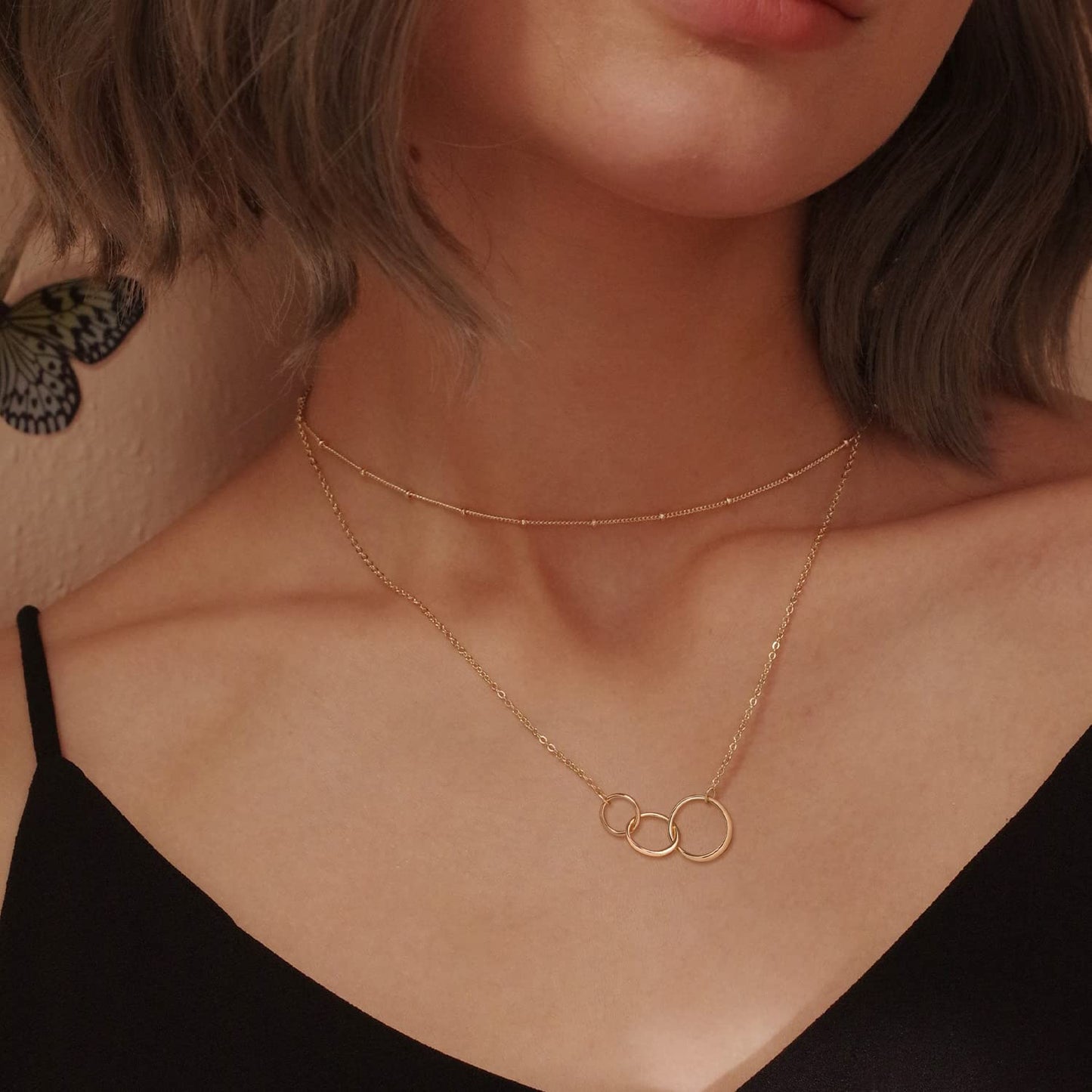 MEVECCO Gold Dainty Generations Necklace for Grandma Layered 3 Circles Necklace 18k Gold Plated 3 Interlocking Infinity Circles Mom Mothers Day Jewelry