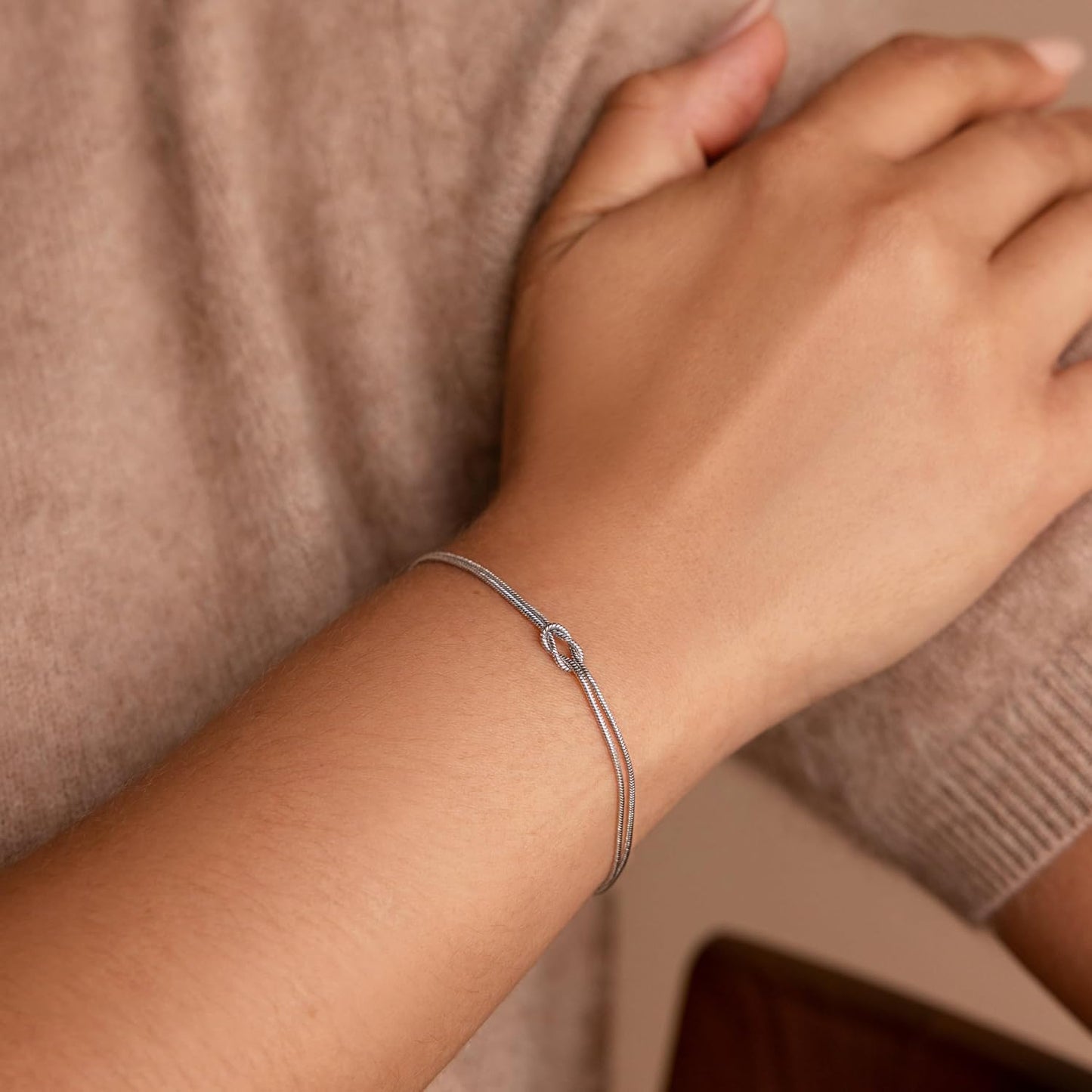 GRCLD Matching Bracelets for Couples Love Knot Bracelet Pinky Promise Soulmate Relationship Friendship Bracelets Forever Infinity Jewelry Gifts for Women Teen Her Him (LOVE-S)