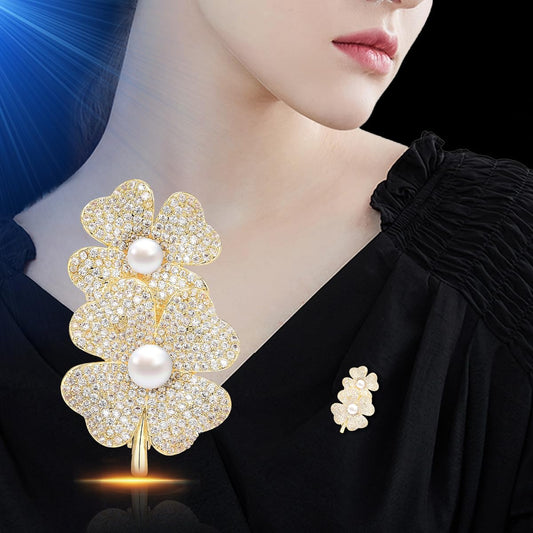AILONMEI Brooches and Pins for Women Elegant Flower Pearl Brooches Costume Broches Jewelry Lady Christmas Pin for Women (GD-2097)