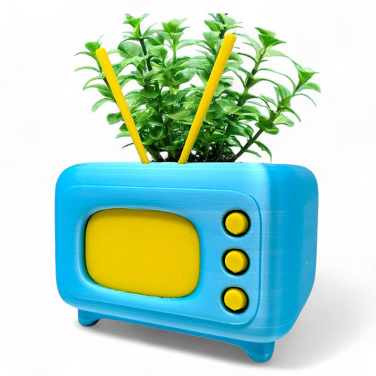 Mini Retro TV Succulent Planter – Funny 3D Printed Pot for Air Plants or Cactus, Unique Kawaii Desk Decor, Novelty Gift Idea for Plant Lovers, Office Display, Dorm Shelf, Home Accent