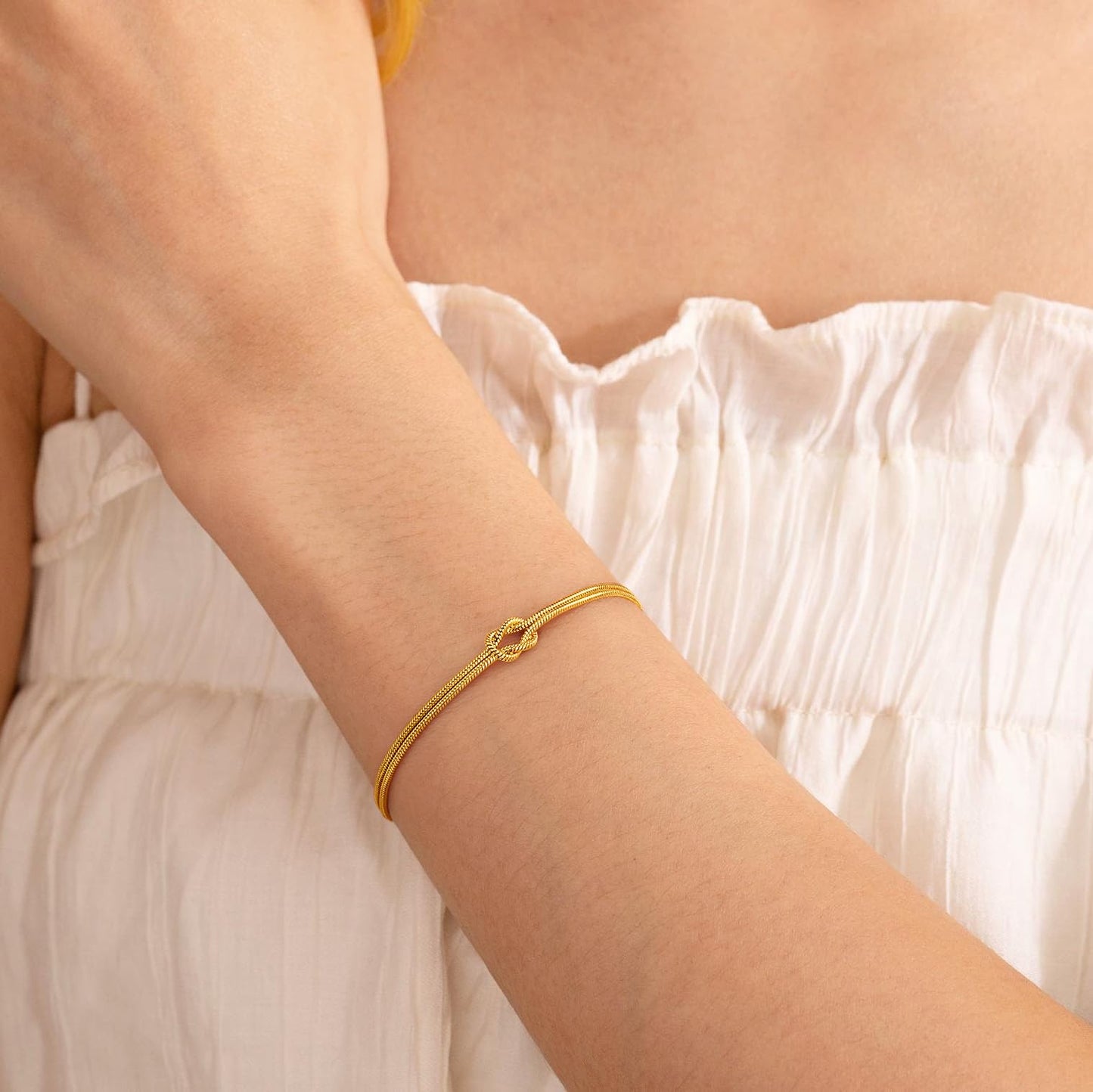 GRCLD Matching Bracelets for Couples Love Knot Bracelet Pinky Promise Soulmate Relationship Friendship Bracelets Forever Infinity Jewelry Gifts for Women Teen Her Him (SOUL-G)