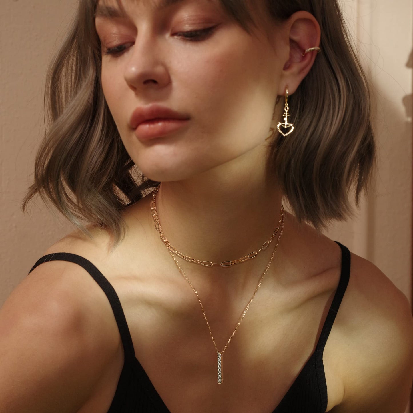 MEVECCO Gold Layered Choker Necklace for Women, 18K Gold Plated Dainty CZ 3D Vertical Bar Pendant Minimalist Paperclip Double Layer Necklace for Jewelry