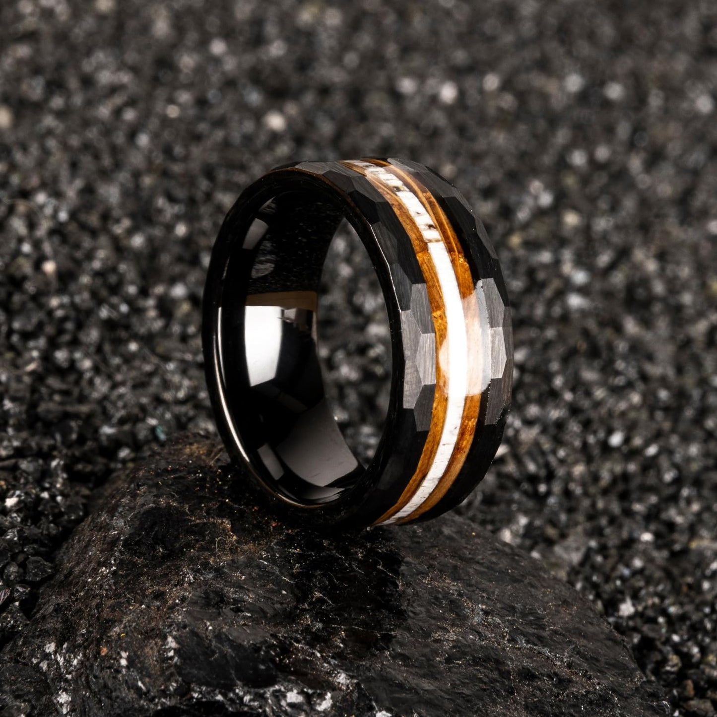 JEWPER 8mm Men Womens Wedding Band Tungsten Rings Black Hammer pattern Fashion Promise Carbide Inlaid Antlers Fire whiskey barrel wood Matte Finish Edge Comfort Fit Size(11)