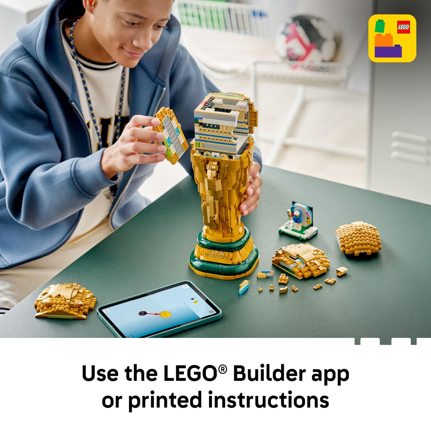 LEGO Editions FIFA World Cup Official Trophy Building Set - Kit for Display in Bedroom, Home Office, Book Shelf - Soccer Fans Collectible - with World Cup 2026 Minifigure - Gift for Fans - 43020