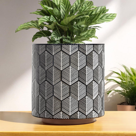 GUGUGO Plant Pots Hexagonal Pattern, Boho Modern Planters for Indoor Plants, Unique Decorative Flower Planter Pot with Drainage, Cute Small Succulent Pots, Eclectic Funky Gardening Pot Gifts, Black